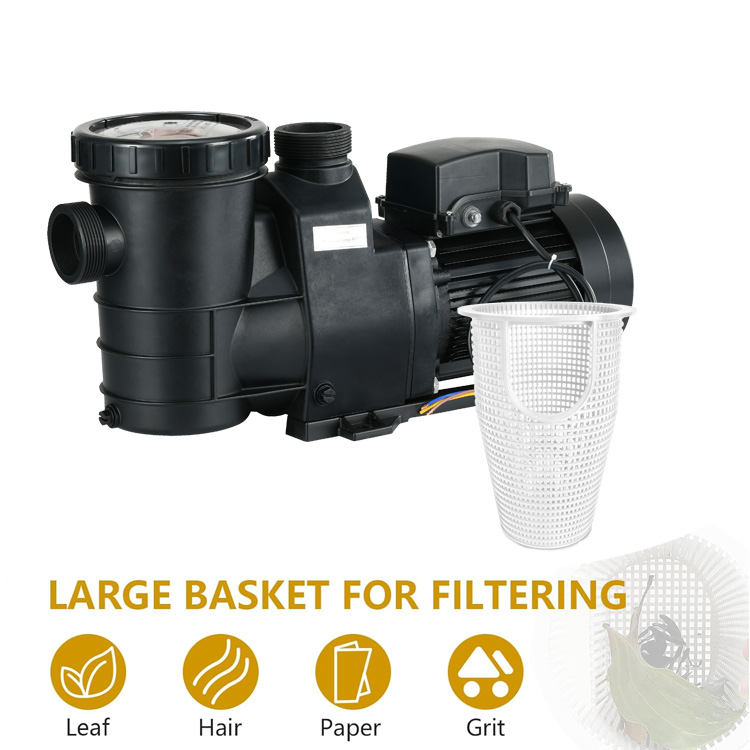 au-dessus de la piscine de la piscine et du filtre 